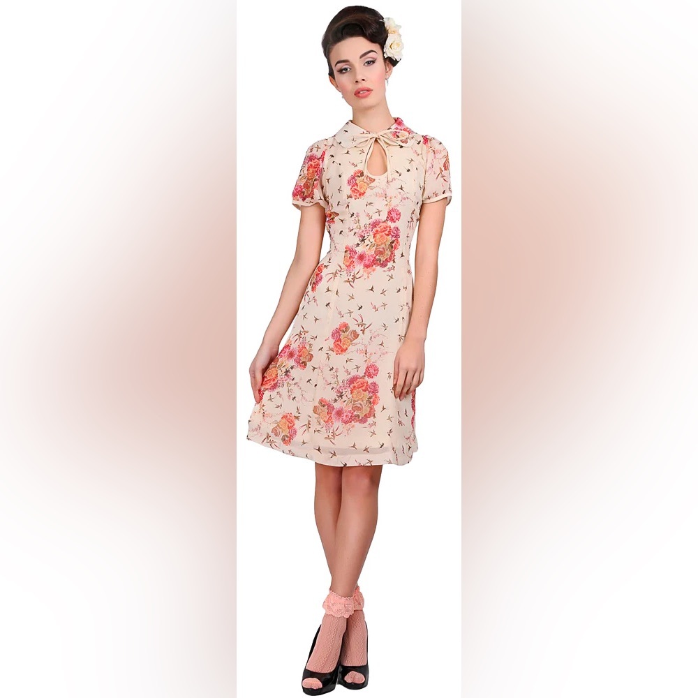 Collectif London Vintage Inspired Rose Floral 1940’s Swing Dress Rockabilly